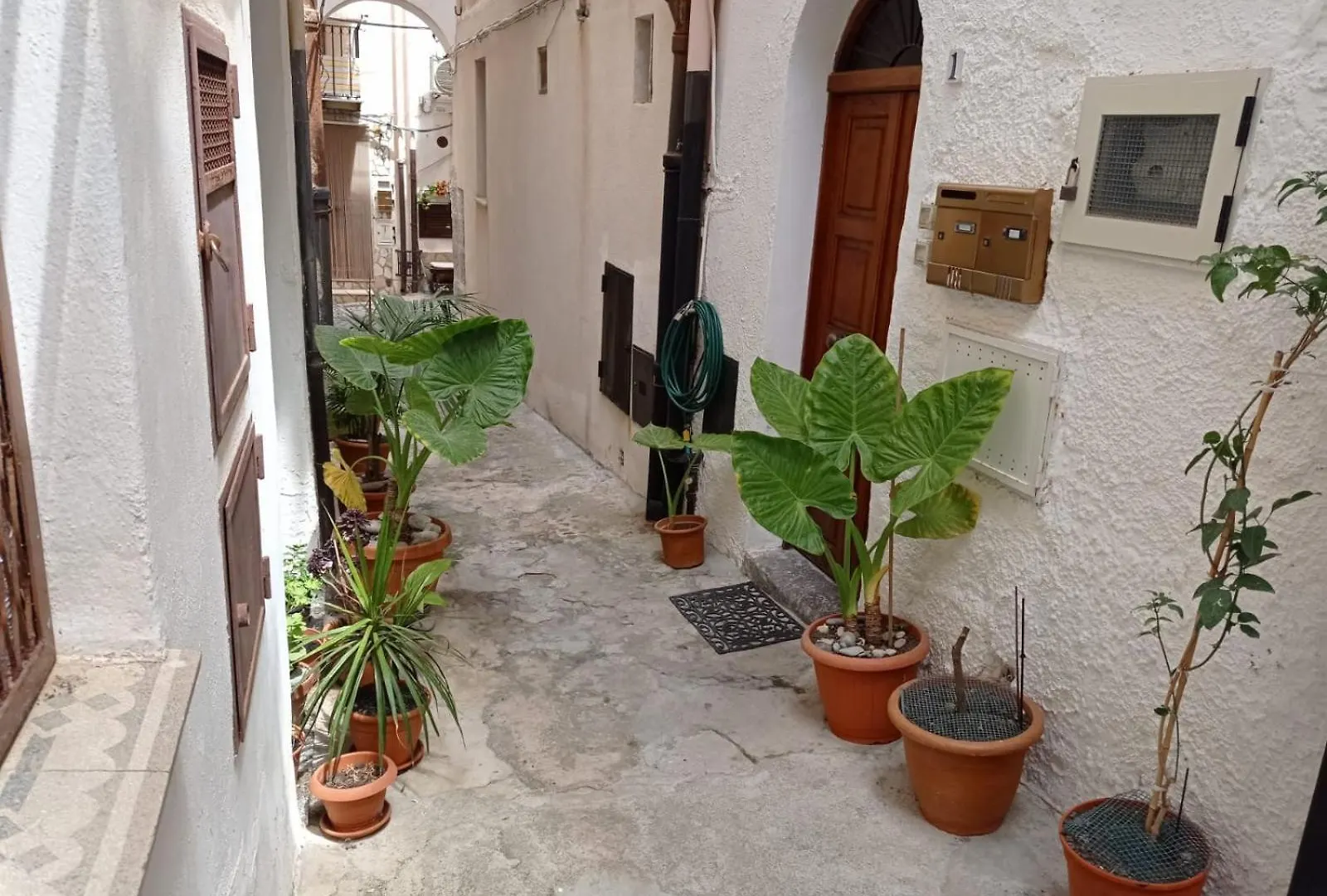 Cortile Maggiore Home Cefalu
